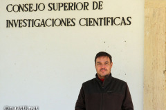 Doñana – Luis Santamaría at the laboratory of Doñana biological centre