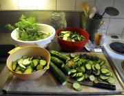Preserving cucumbers - Kurkun säilöntä