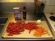 Cooking chili sauce - Chilikastikkeen keitto