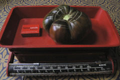 Large tomato - Iso tomaatti - Black Russian